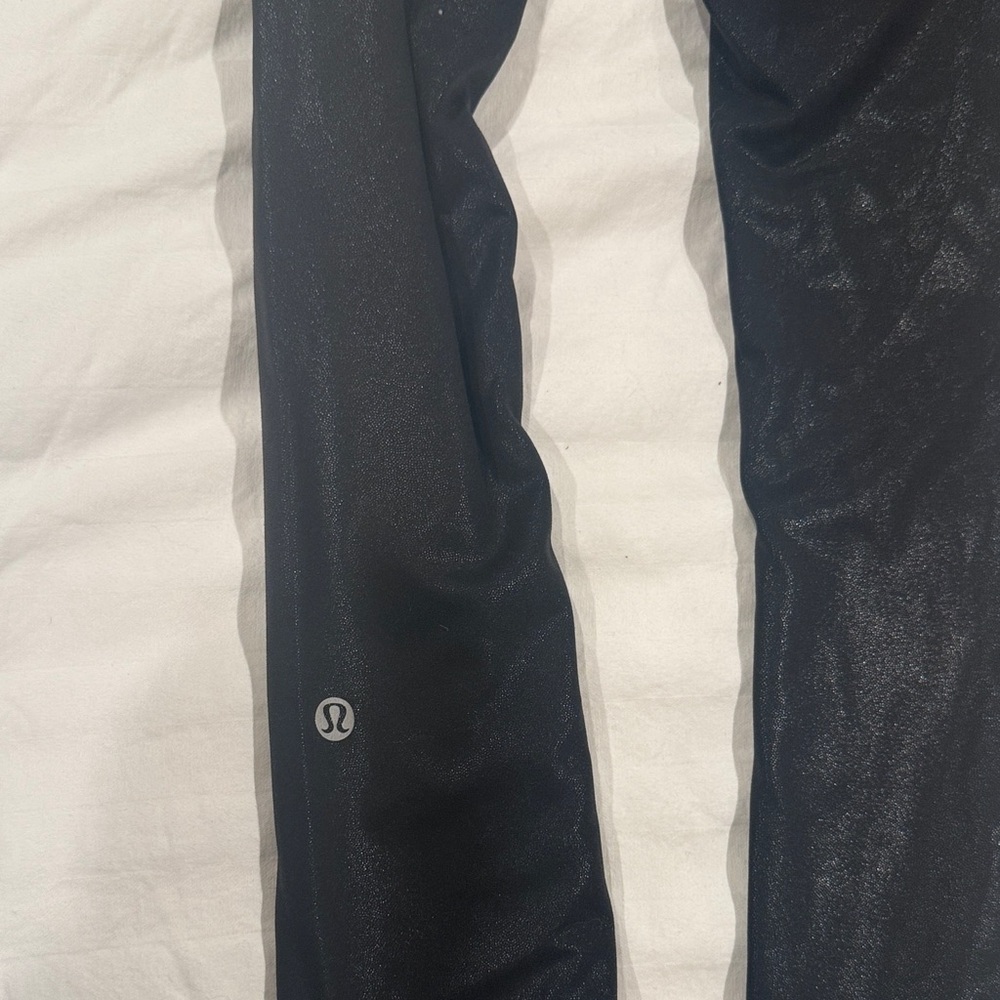 lululemon athletica women’s Shiny Black Joggers